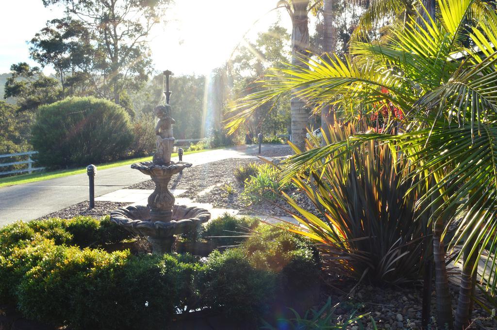 Batemans Bay Manor - Bed And Breakfast Exteriör bild