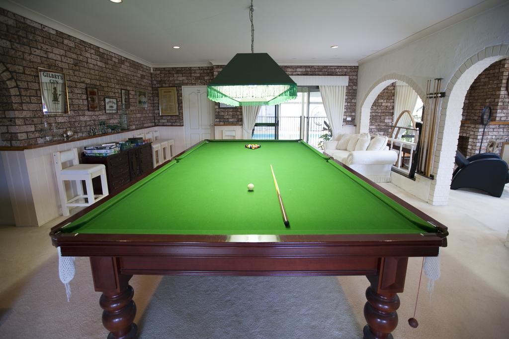 Batemans Bay Manor - Bed And Breakfast Exteriör bild